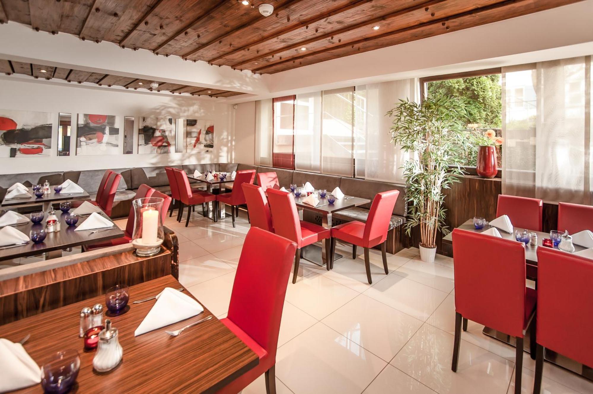 Hotel Am Hopfensee 4*
